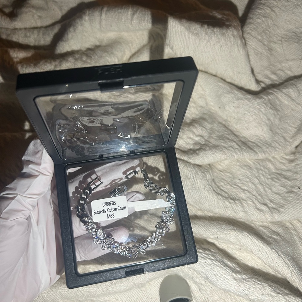 Sterling silver 925 6-7” butterfly moissanite bracelet